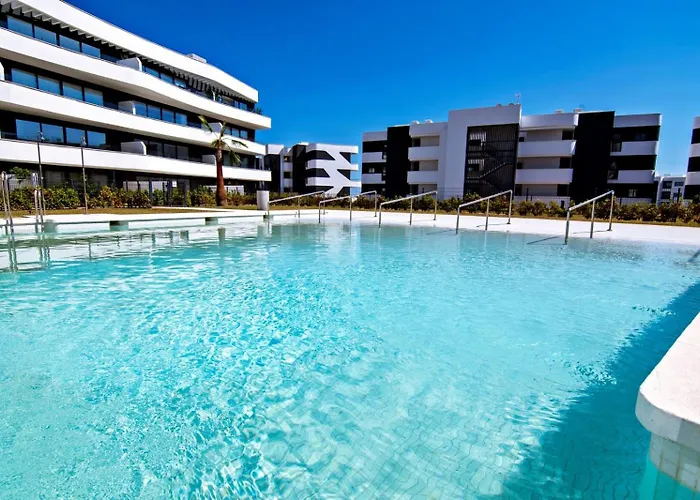 Apartment Mara's Higueron West - Suncoast Comfort *