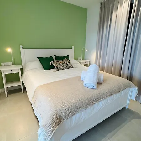 Mara's Higueron West - Suncoast Comfort Appartement *