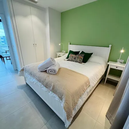 Mara's Higueron West - Suncoast Comfort Appartement *