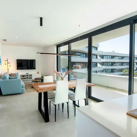 Mara's Higueron West - Suncoast Comfort Appartement *